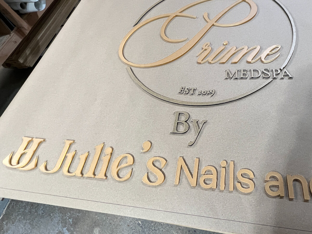 A v-bit routing starboard HDPE